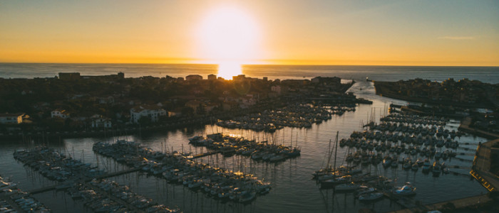 Coucher de soleil sur le port de Capbreton©Sébastien Chebassier-800