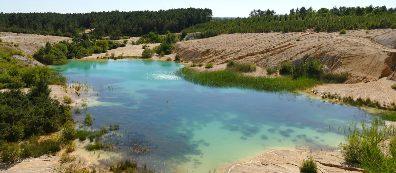 Lac bleu carrières St Georges