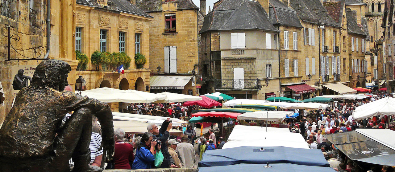 Jour de marché à Sarlat