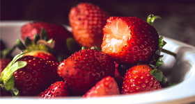 Pavlovas aux fraises crème fouettée à la vanille