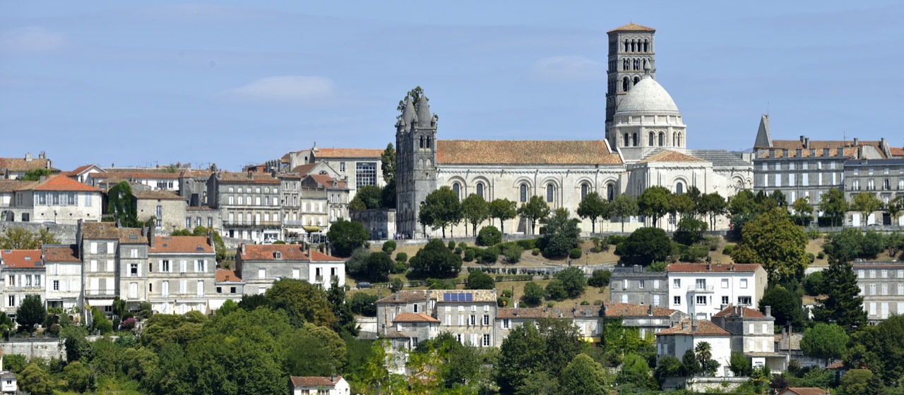Vue générale d Angoulême