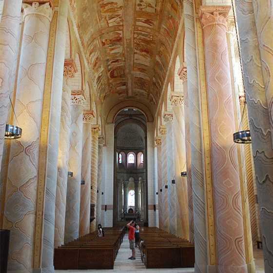 Abadía de Saint-Savin, obra maestra del valle de los frescos