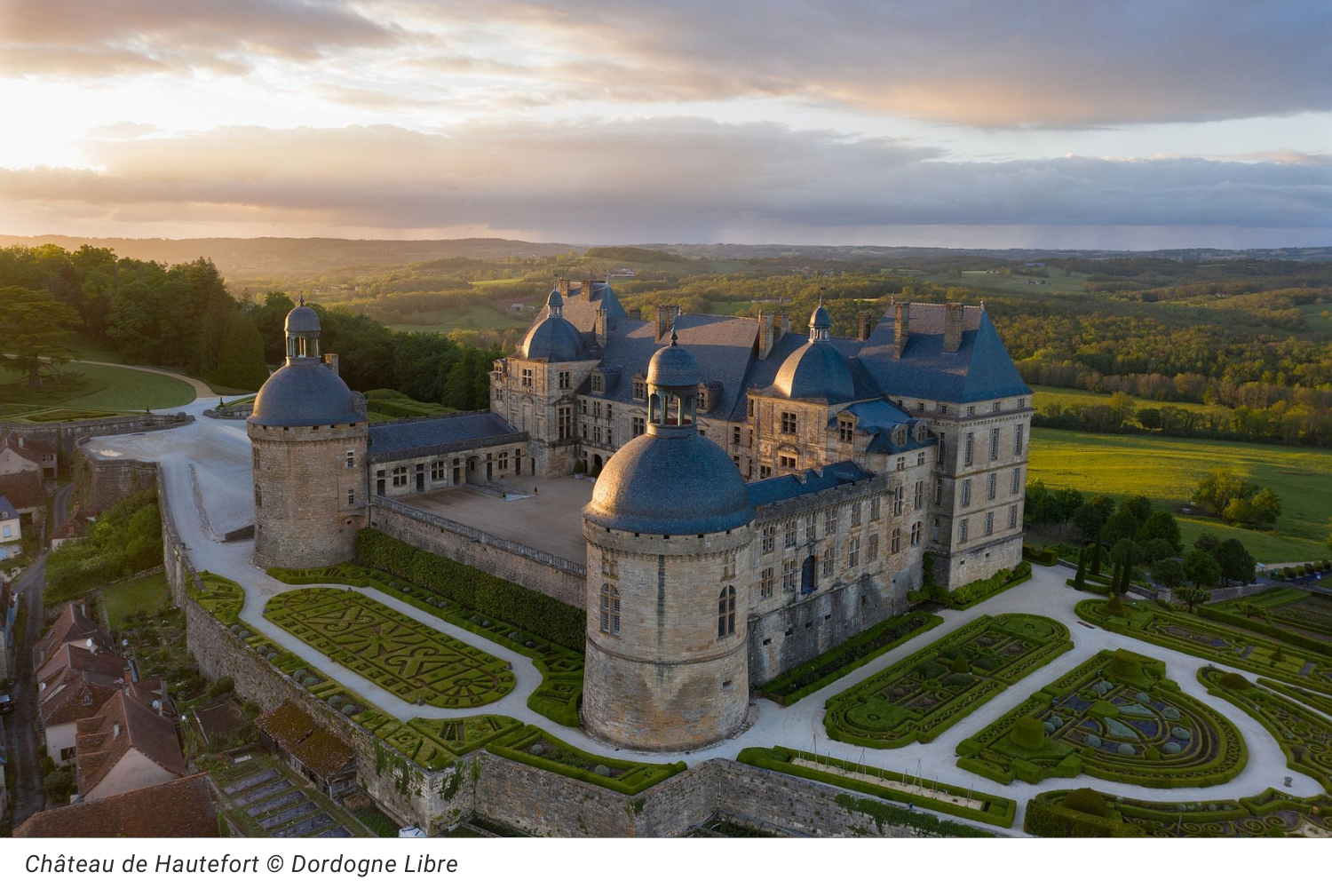chateau de hautefort © Dordogne Libre
