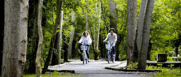 Promenade à vélo electrique à La Garette-Sansais dans le Marais Poitevin