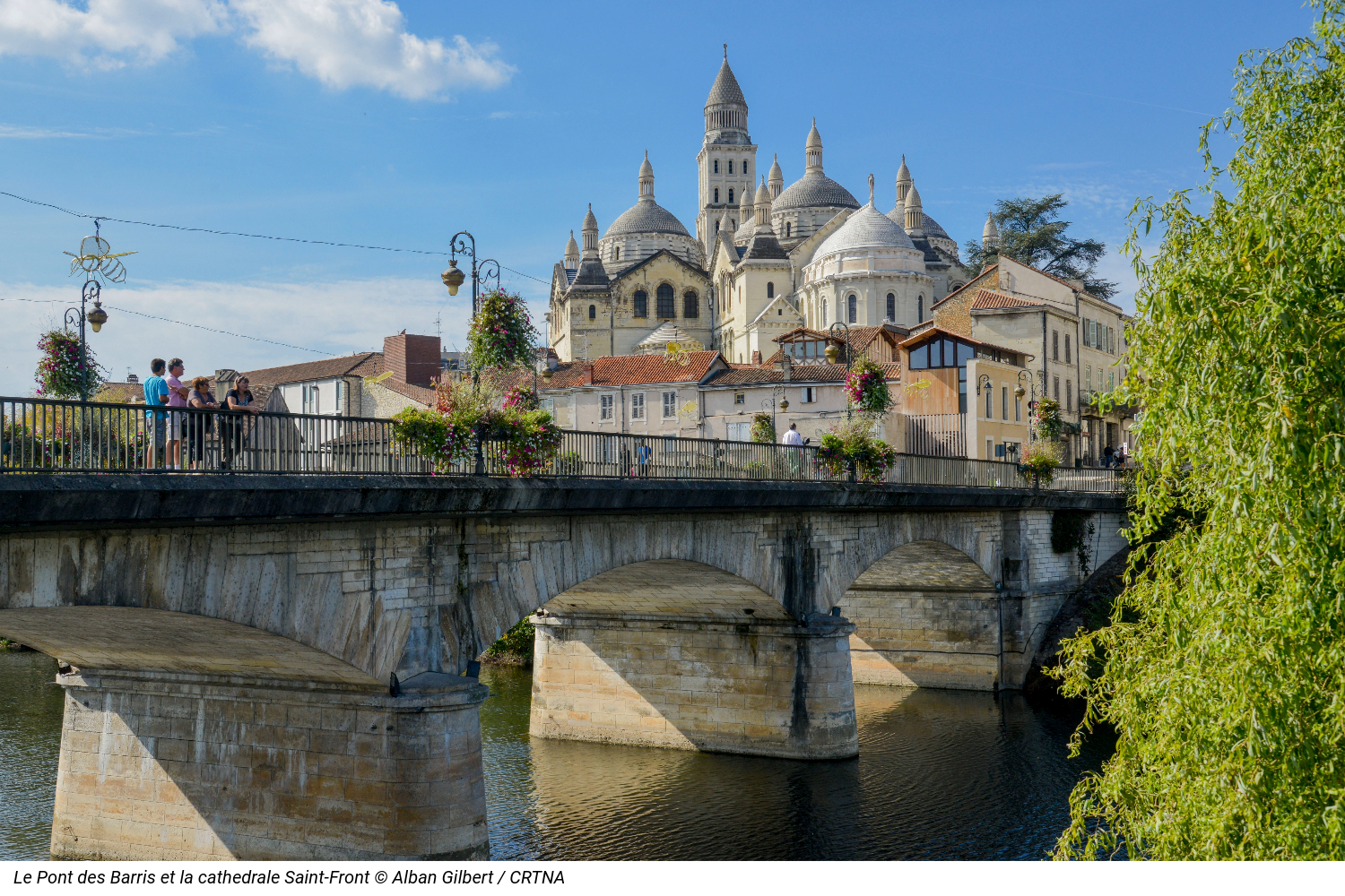 Le Pont des Barris et la cathédrale Saint-Front
