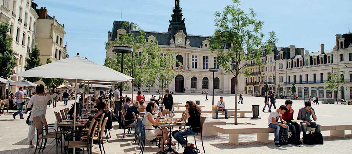 Place de l'Hotel de ville Poitiers