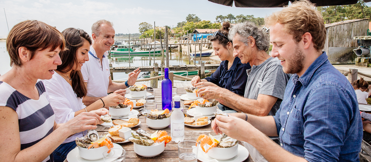 Dégustation d'huitres sur le Bassin d'Arcachon