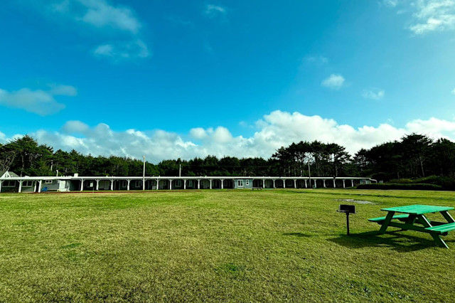 The Tillicum Beach Motel Hotel