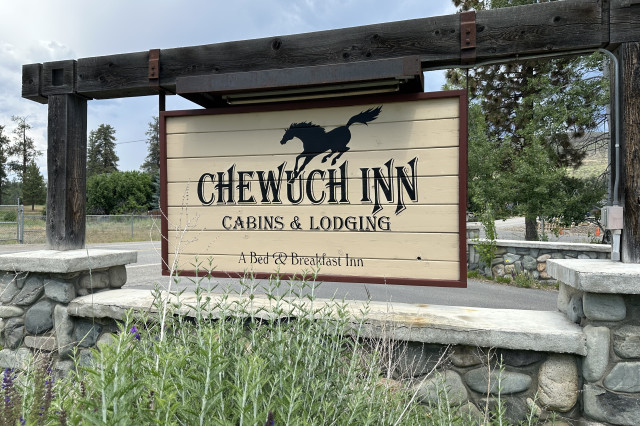 The Chewuch Inn Hotel