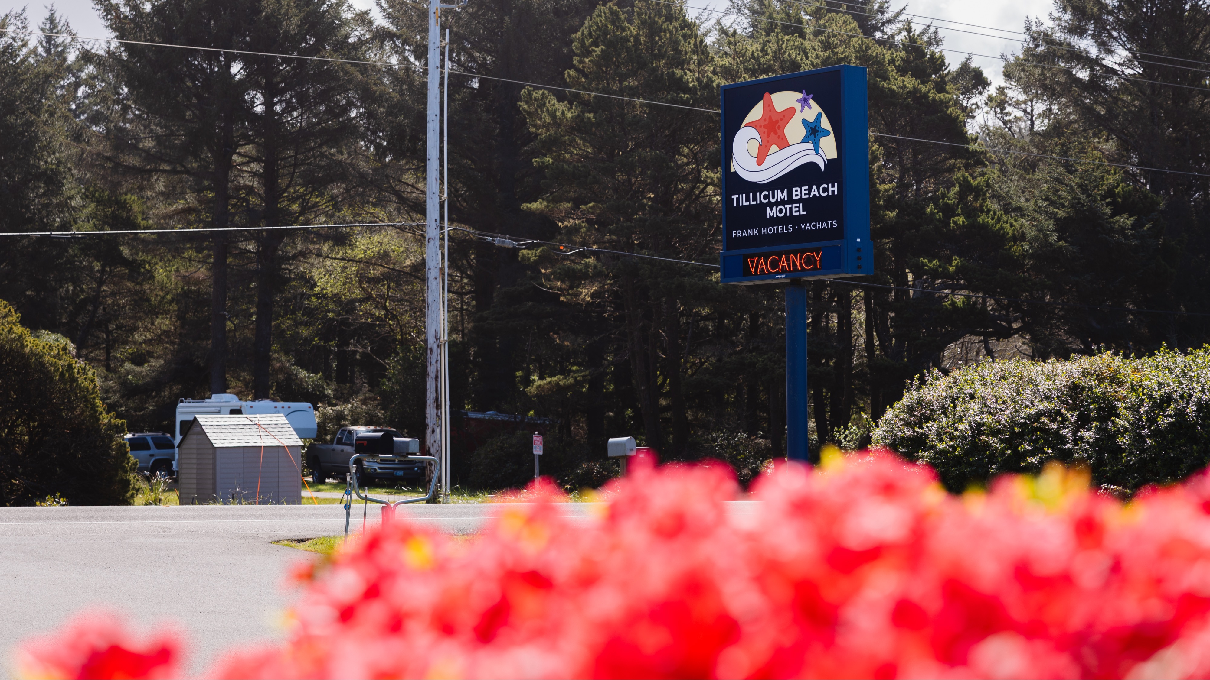The Tillicum Beach Motel Hotel