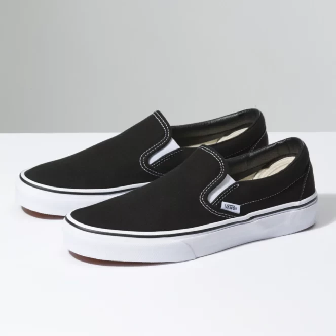  נעלי Classic Slip-On 