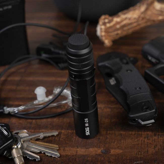 M-26 Flashlight - 1300 Lumens | Daily Carry Lights