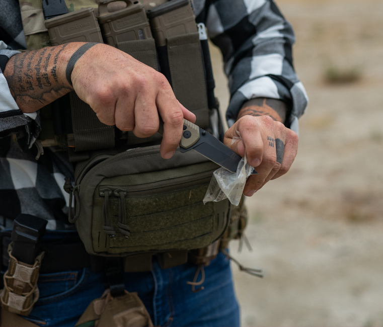 Vision XR - Flat Dark Earth | Professional Use Folding Knife