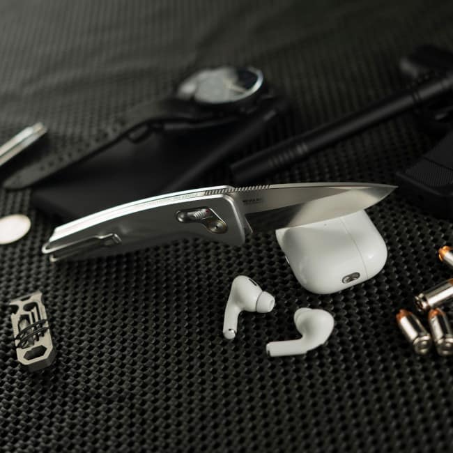 One-Zero AU - Silver + Chrome | Daily Carry Automatic Knife