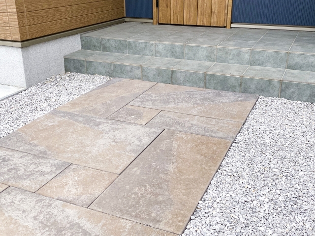 玄関・アプローチ