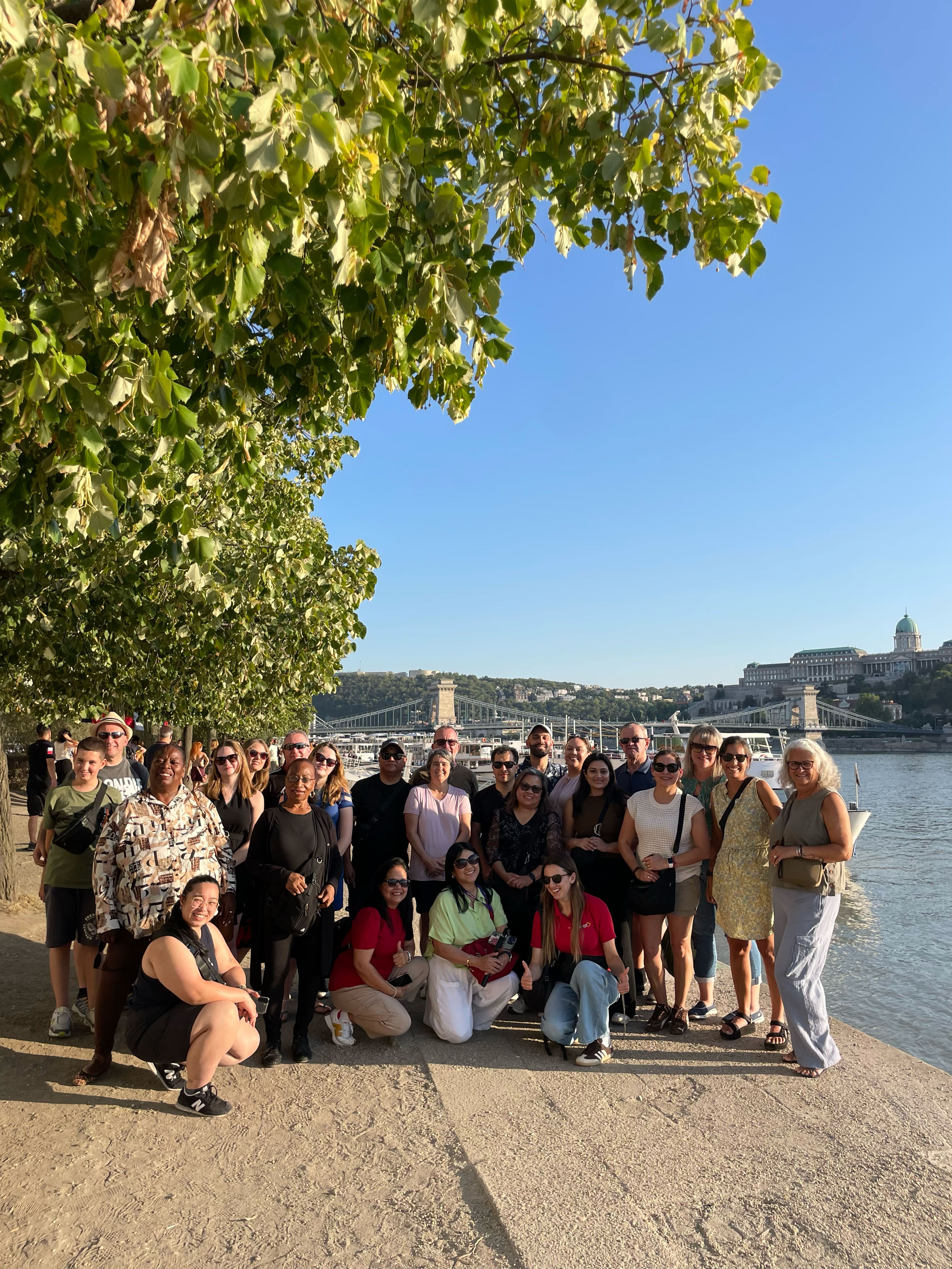 expat-explore-tour-leader-svetlana-hungary-group-bridge