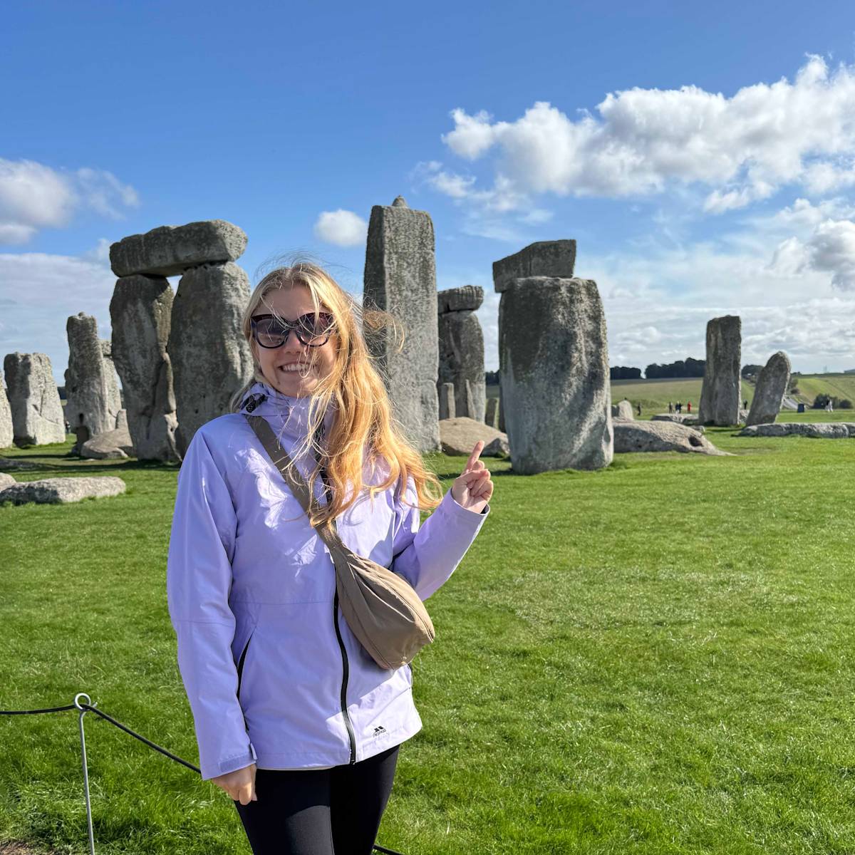 expat-explore-tour-leader-tips-travel-experts-adriana-uk-ireland