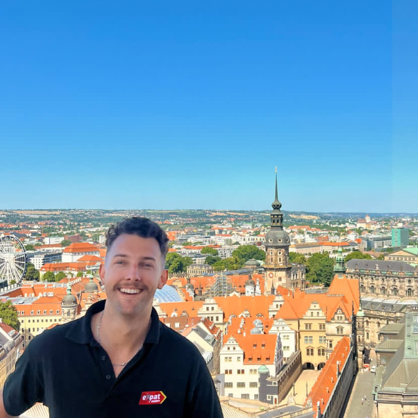 expat-explore-tour-leader-tips-travel-experts-sam