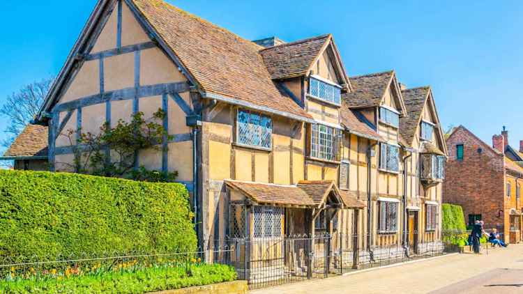 Liverpool - Stratford-Upon-Avon - Wales