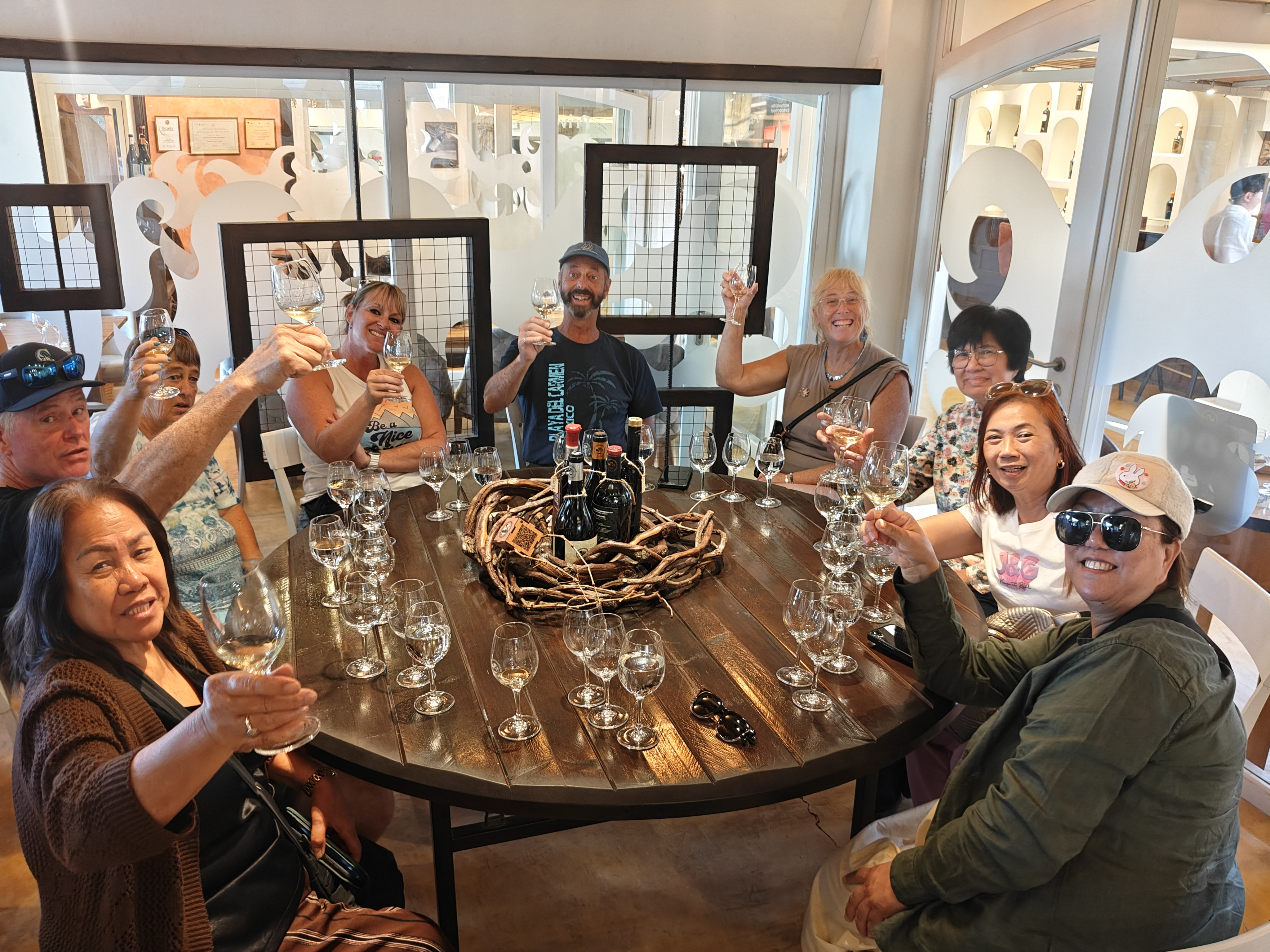 expat-explore-tour-leader-tips-travel-experts-dimos-greece (35)