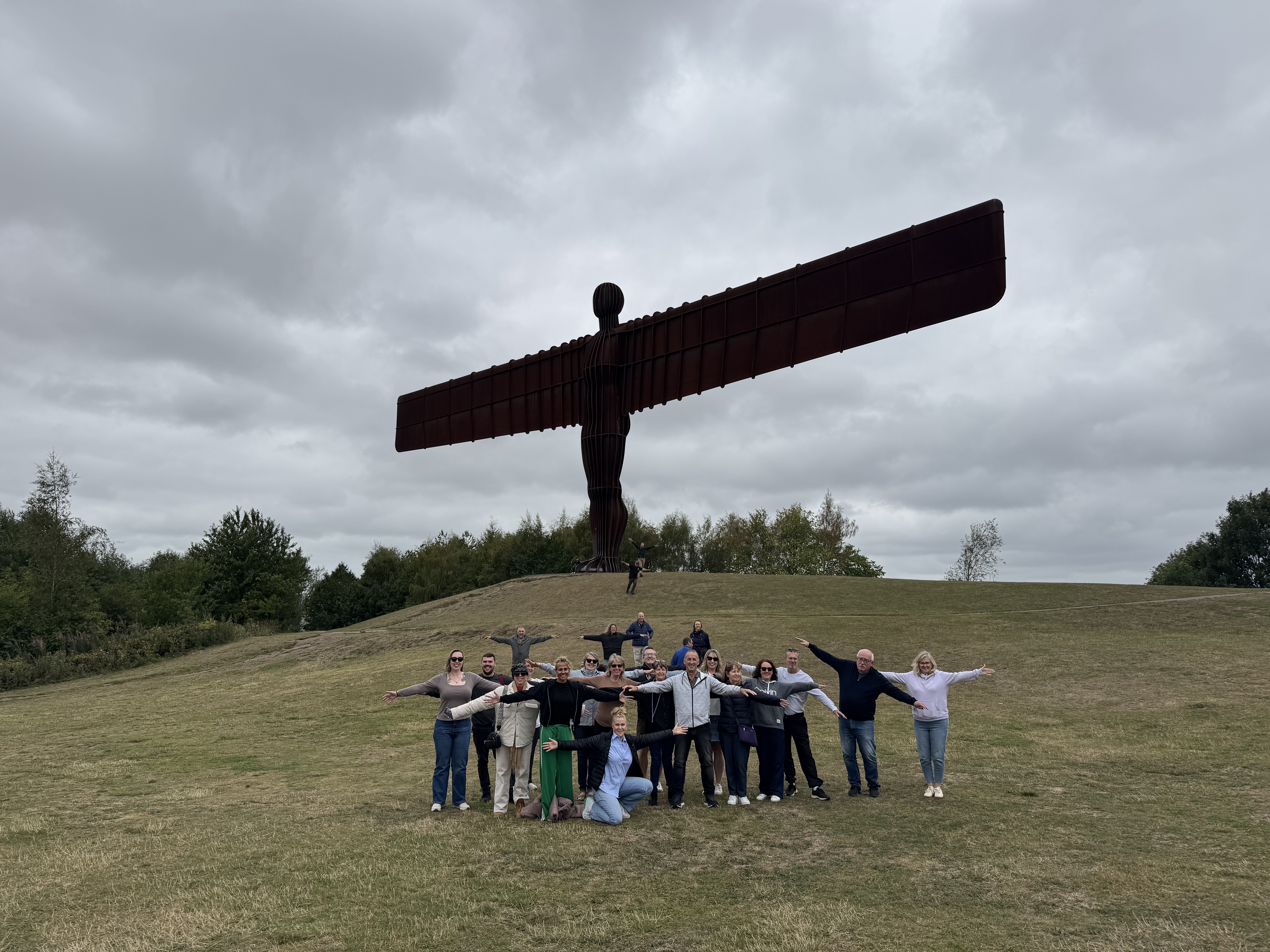 expat-explore-tour-leader-tips-travel-experts-adriana-uk-ireland (12)