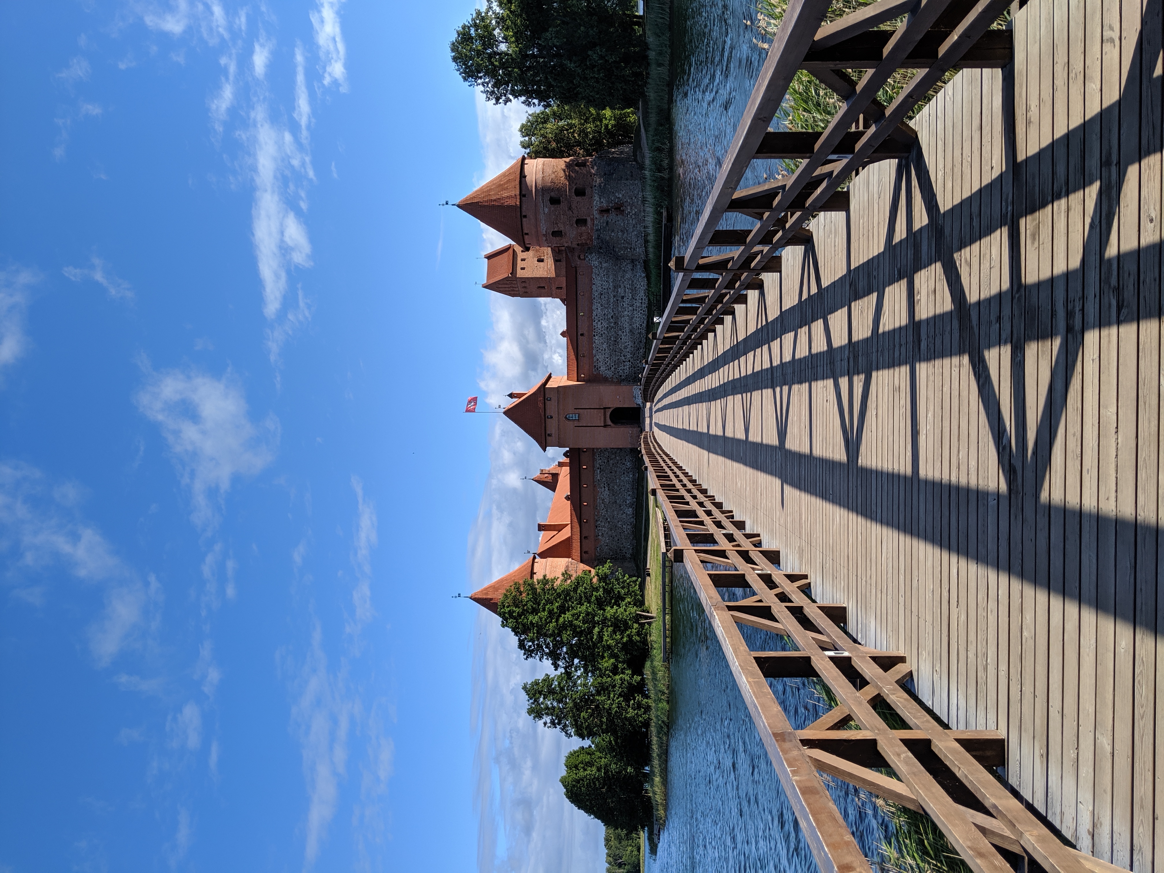 expat-explore-tour-leader-matt-trakai-castle
