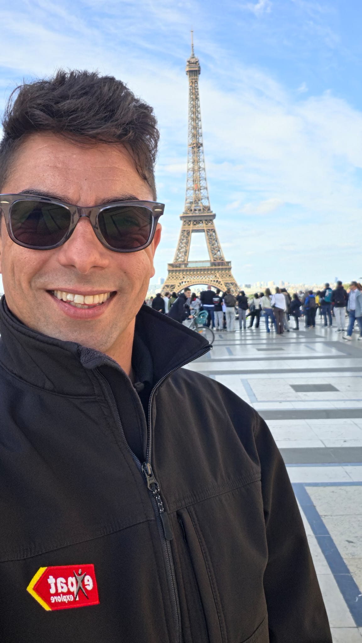 expat-explore-tour-leader-firo-paris-france-eiffel-tower