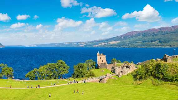 Loch Ness - Whisky Distillery - Glencoe - Scottish Highlands