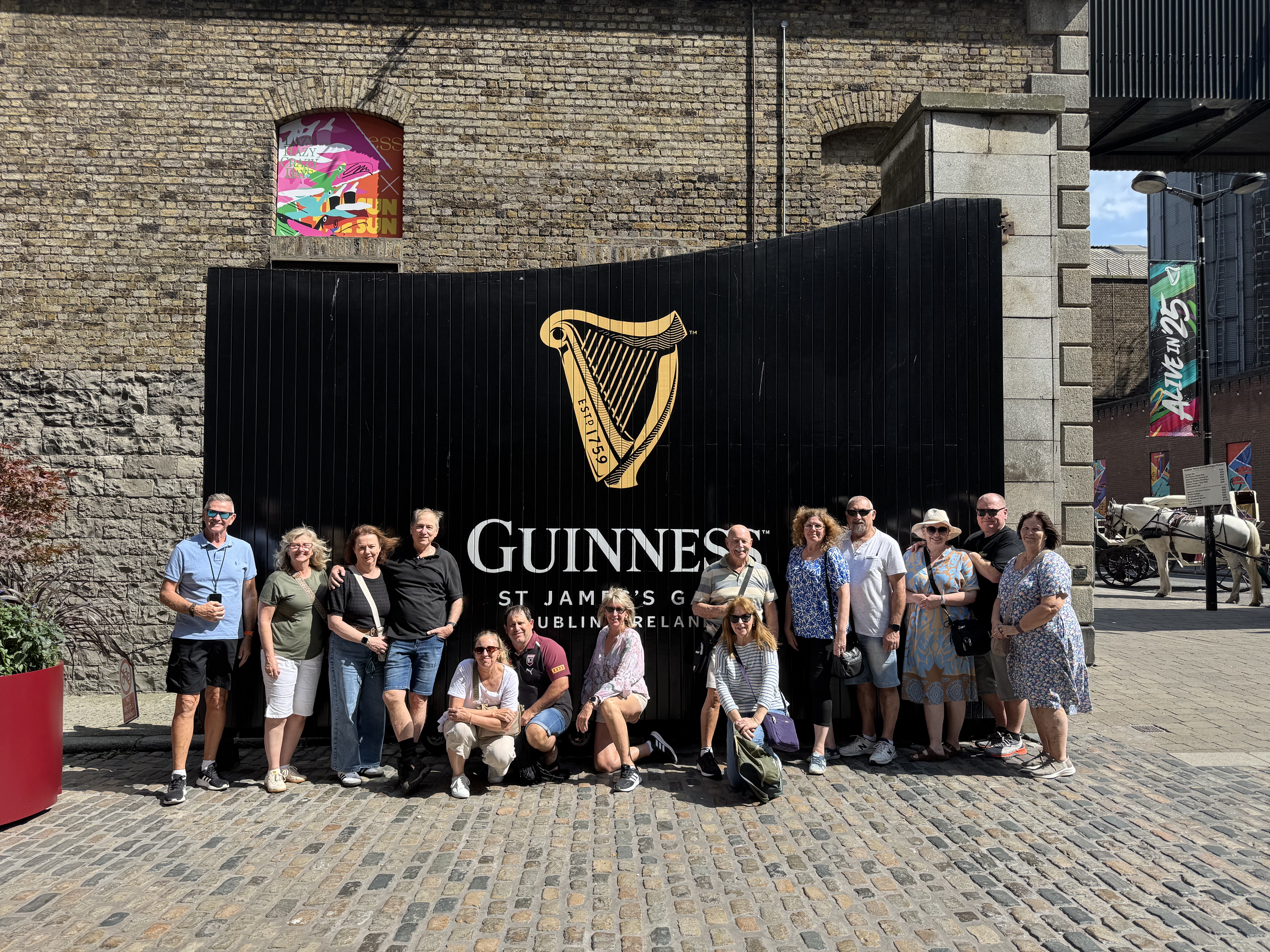 expat-explore-tour-leader-tips-travel-experts-adriana-uk-ireland (9)