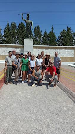 Dimos on tour