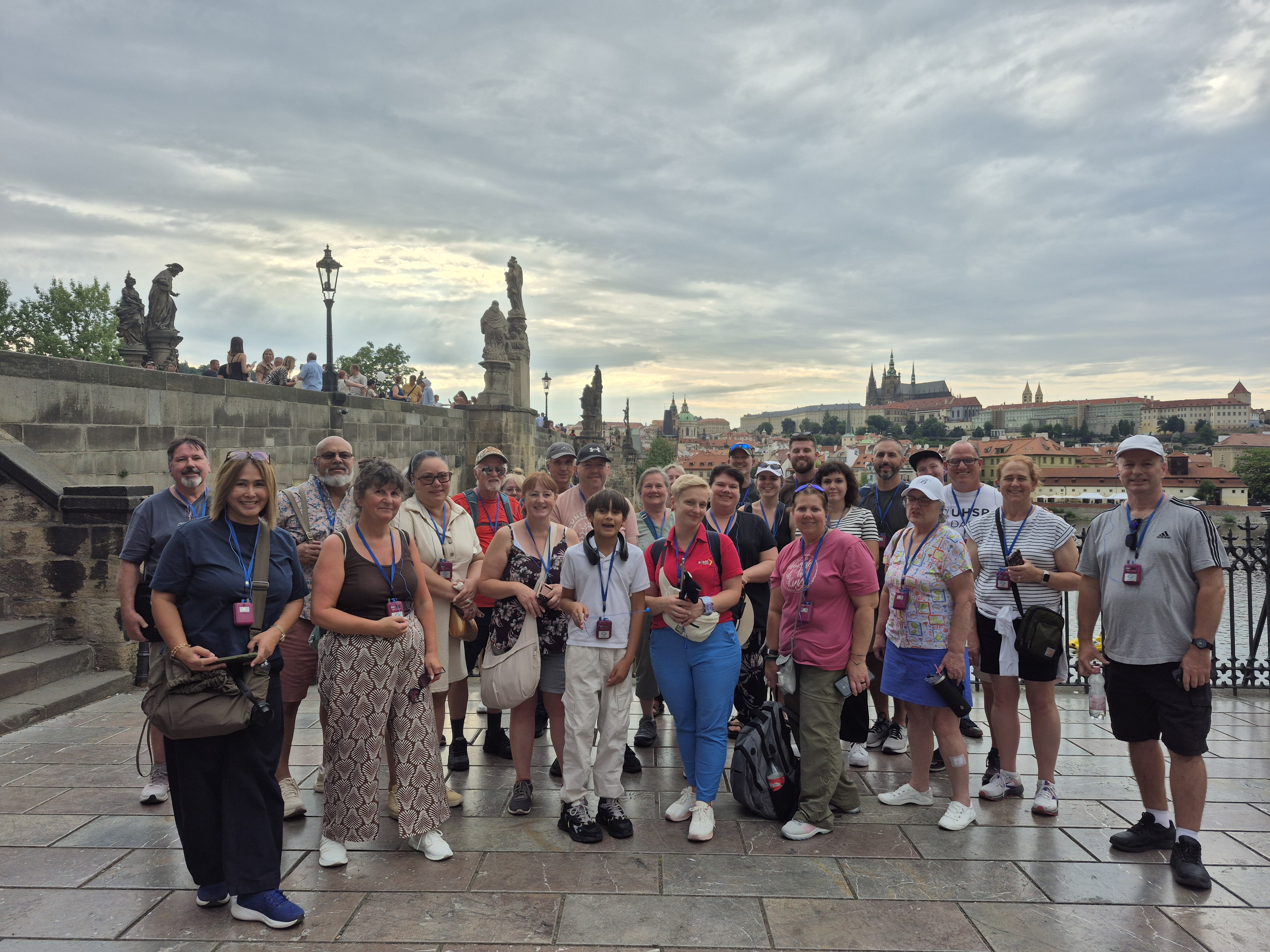 expat-explore-tour-leader-kinga-prague-group