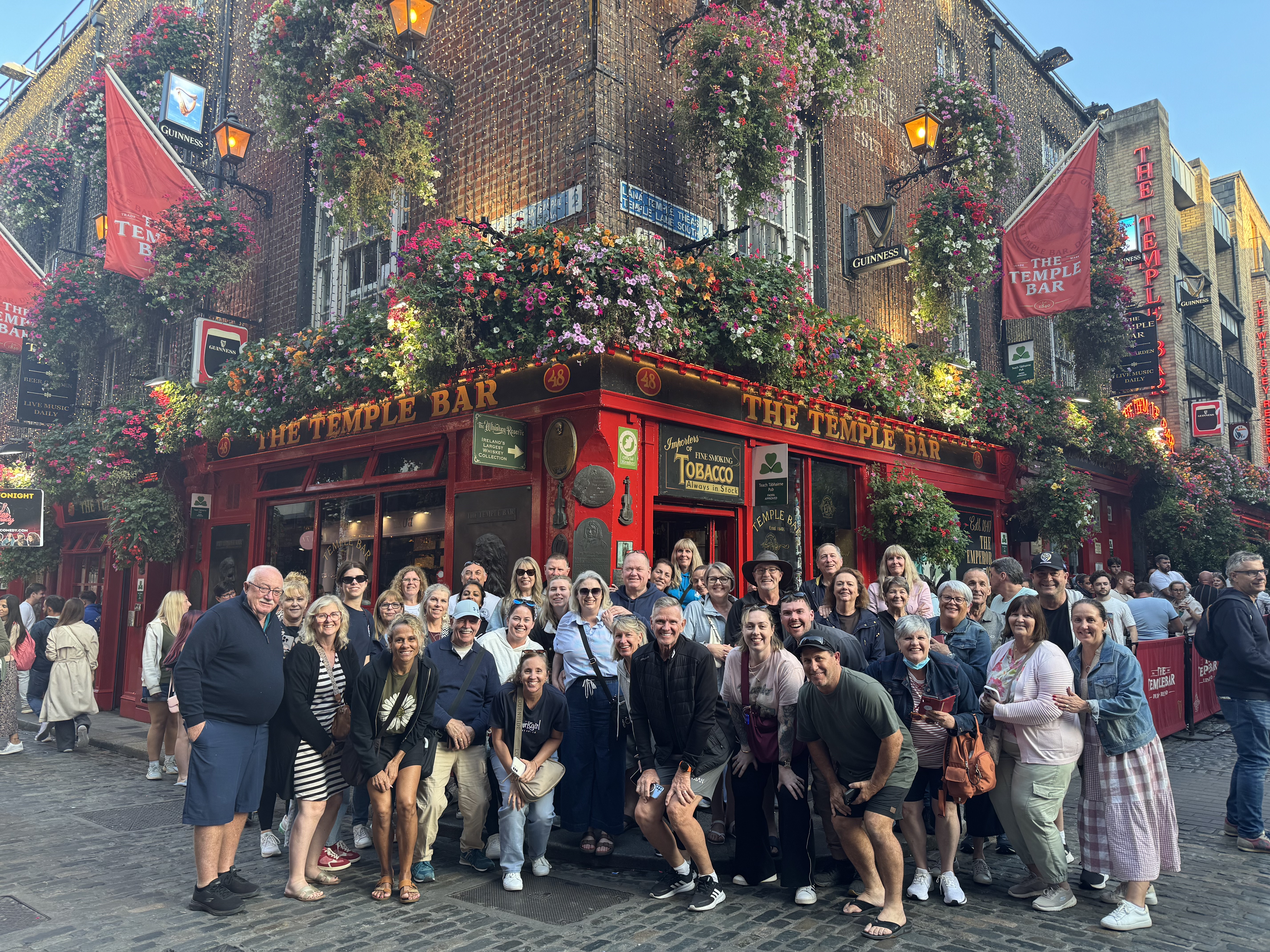 expat-explore-tour-leader-tips-travel-experts-adriana-uk-ireland (8)