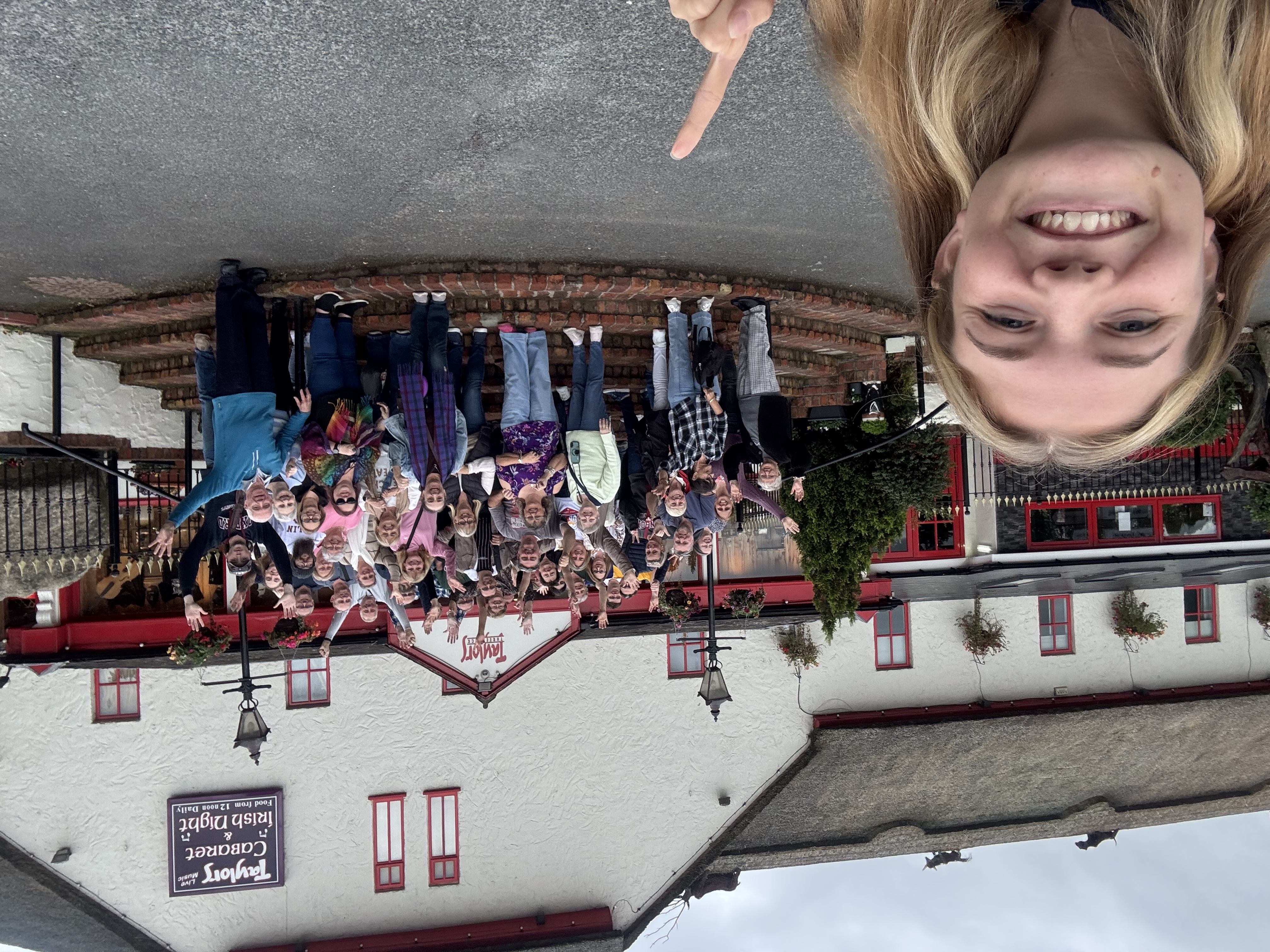 expat-explore-tour-leader-tips-travel-experts-adriana-uk-ireland (24)