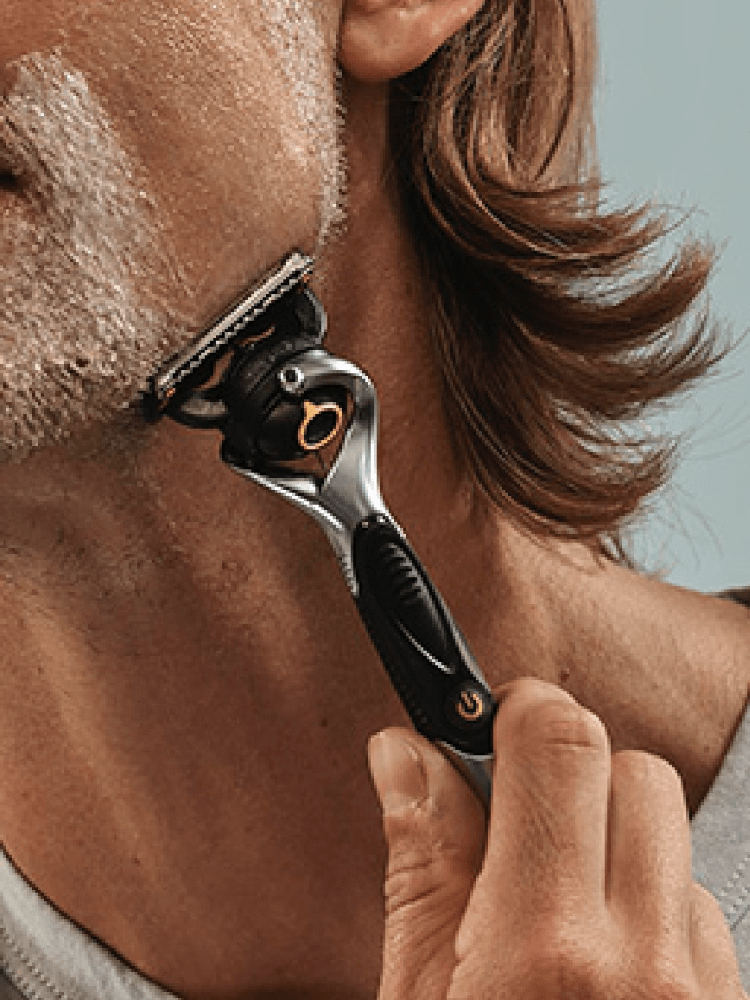 Az arcszőrzet borotválása a férfiak tudománya