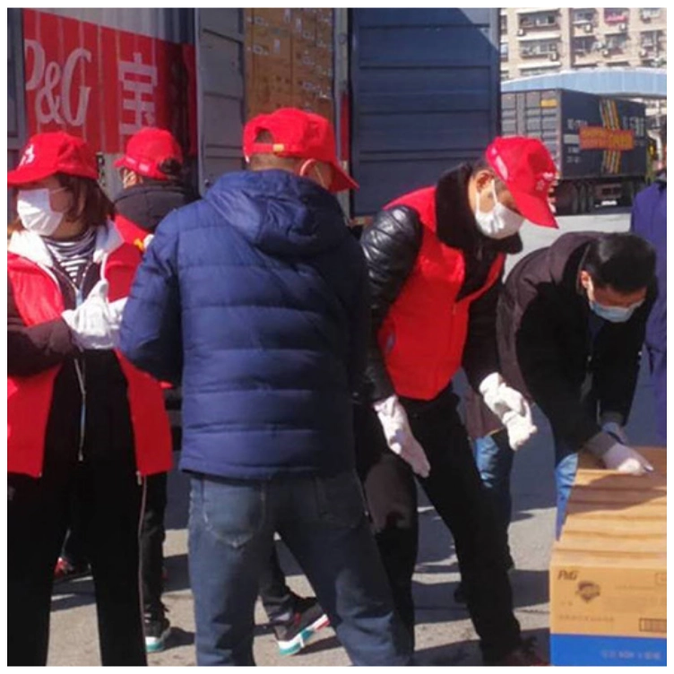 Çin'deki P&G Bakım ekibi, topluluklarını destekleyen ilk kişi oldu