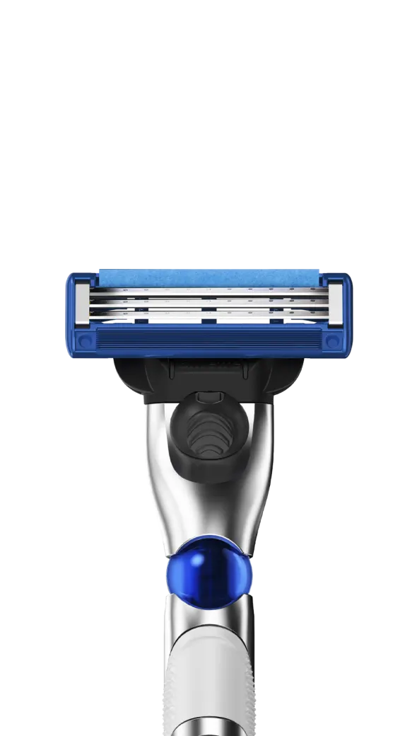Gillette razor showing The innovative 3D motion handle for clean contours