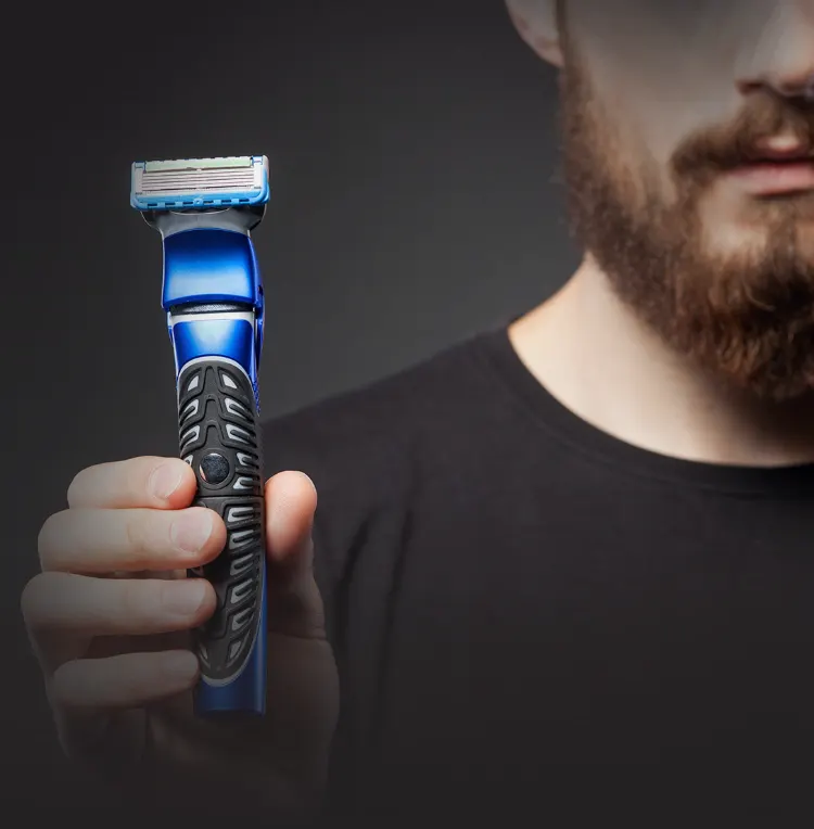Gillette styler és borotva valódi szakálldarabok készítéséhez