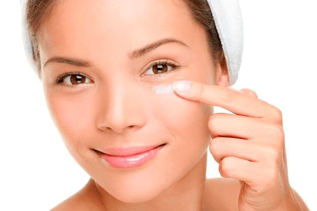 How to Get Rid of Dark Circles & Puffy Eyes - Image 1 - Neutrogena - en-AU