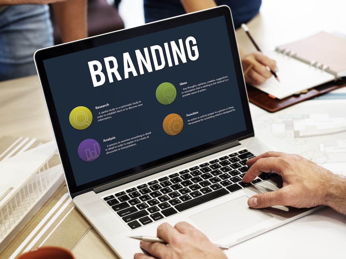 The Ultimate Guide to Branding Your Small Business Online Featured Image