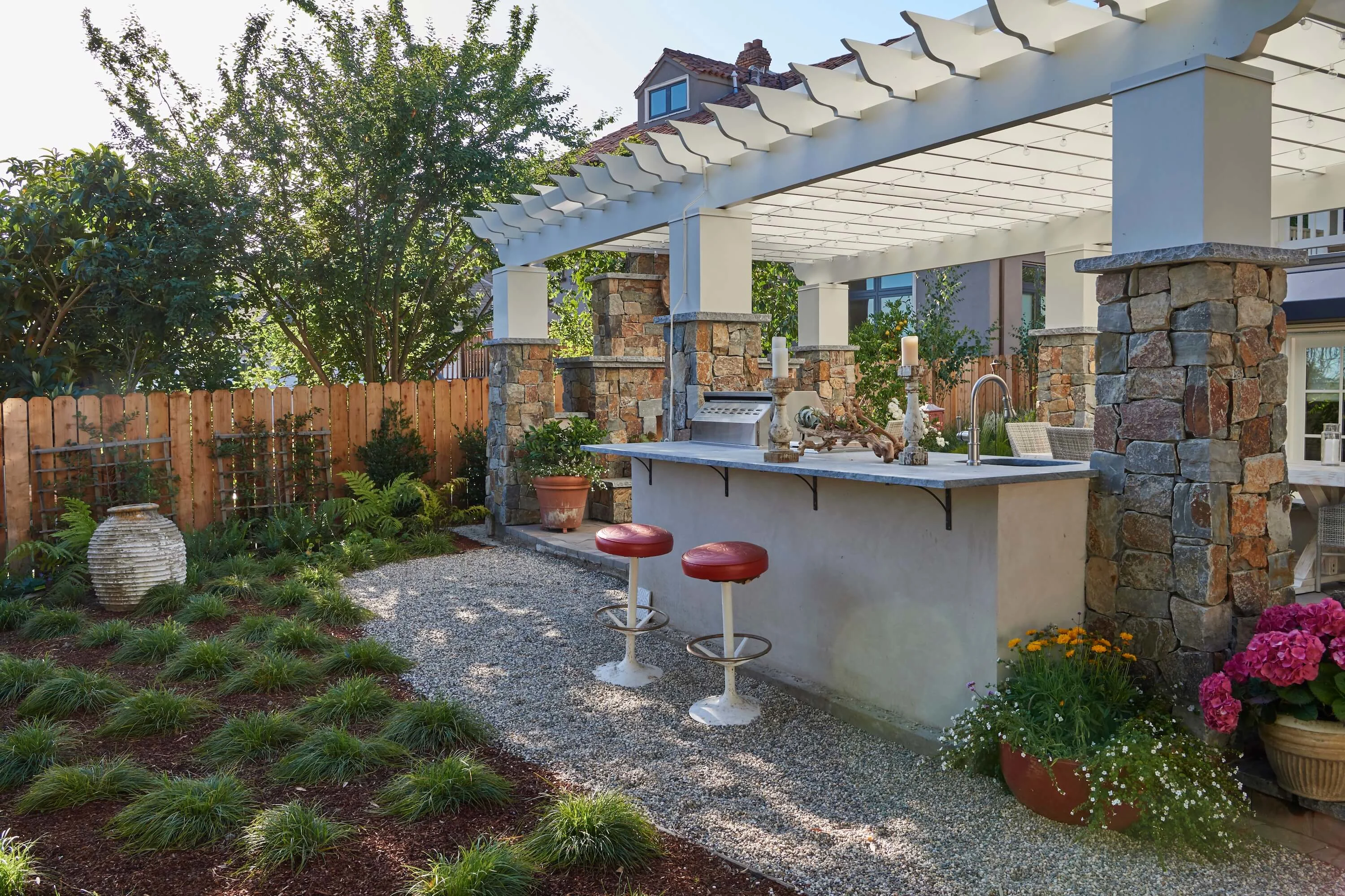 Northern California Outdoor Living Space with  Outdoor Kitchen Bar Seating 