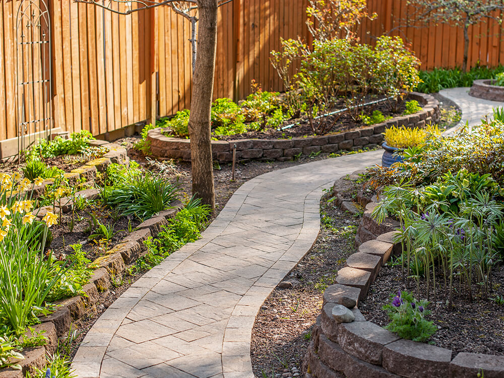 Paver stone walkway in a Portland, Oregon backyard installed by System Pavers