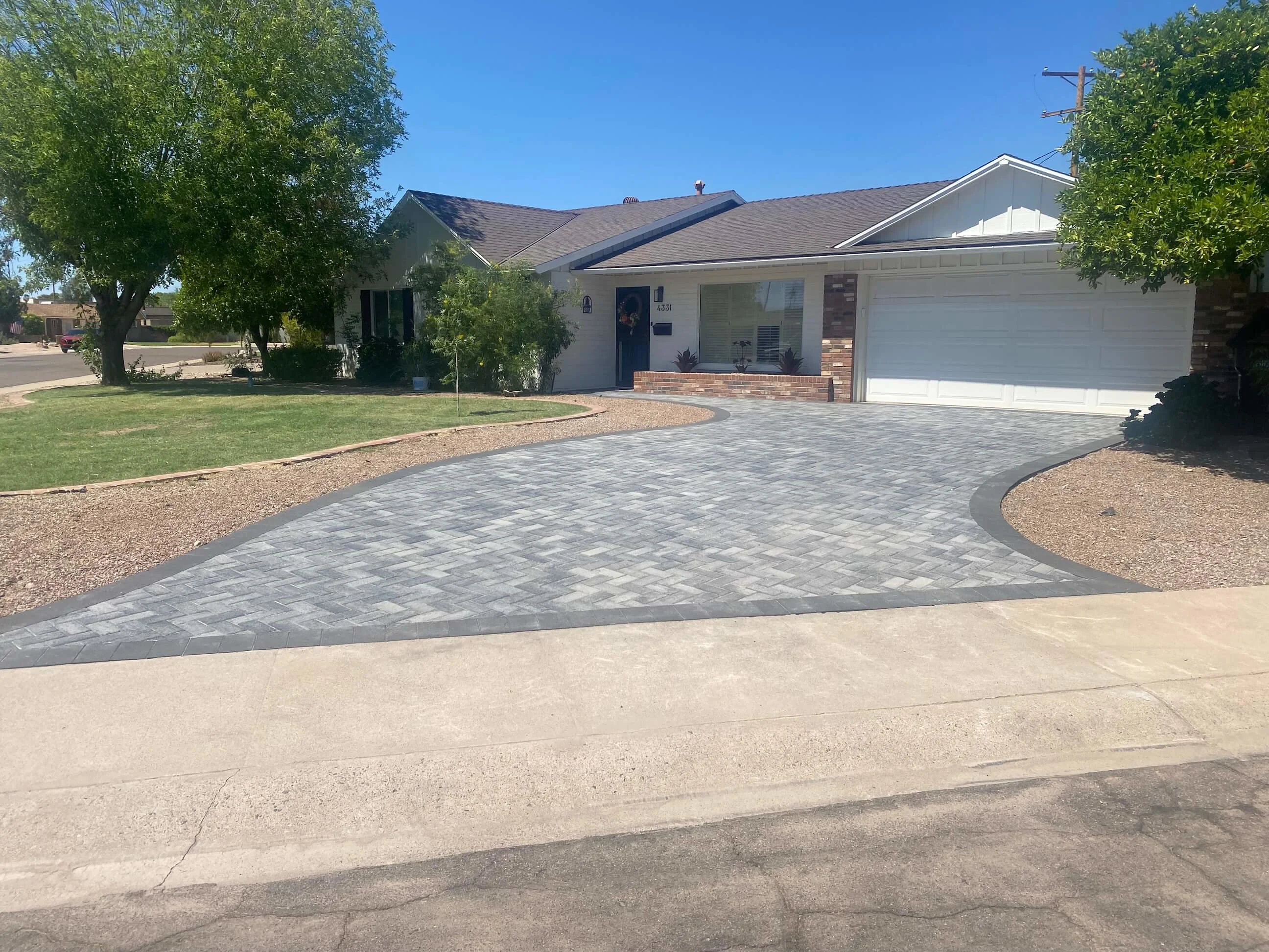 Phoenix curb appeal interlocking paving stone driveway