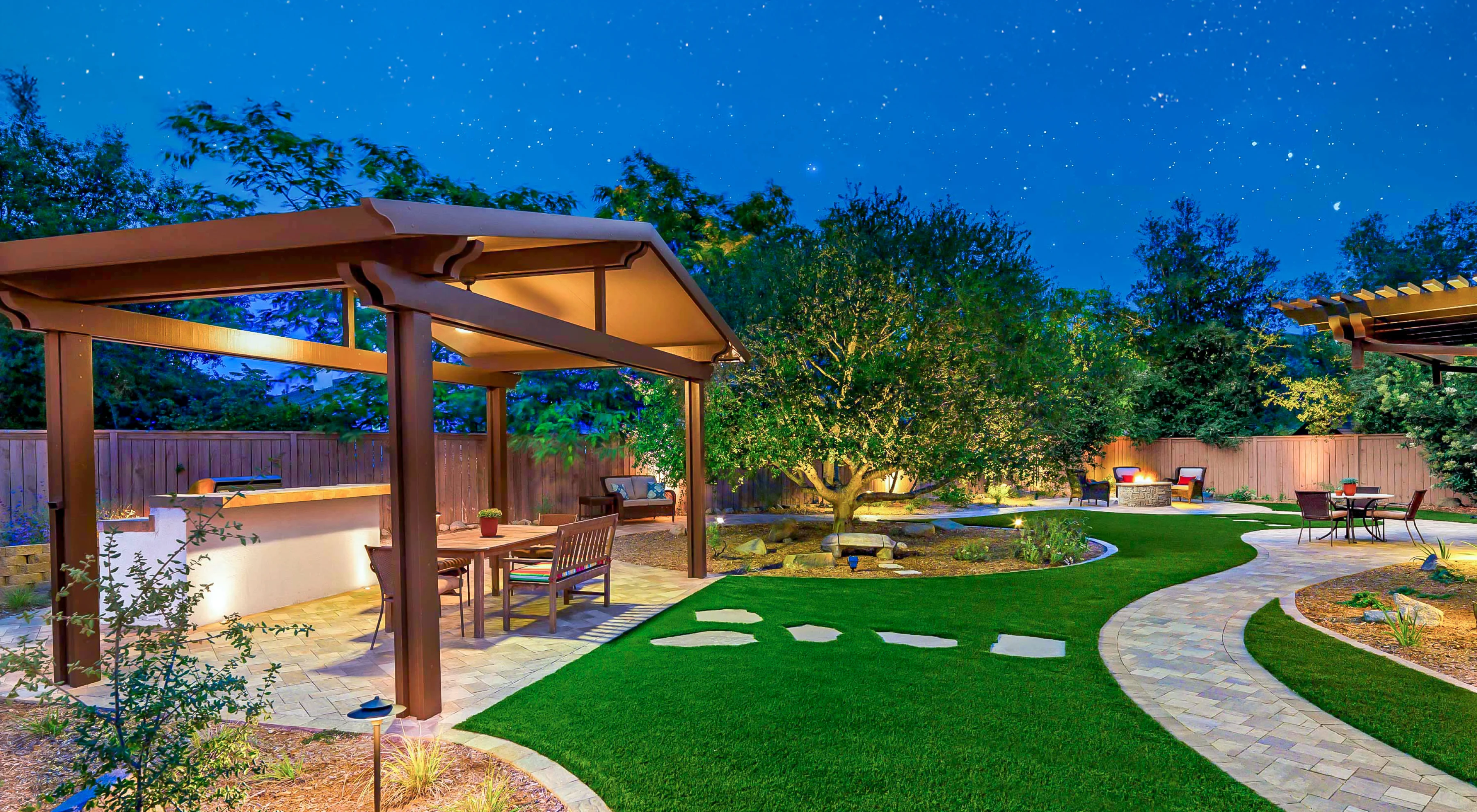 Texas home with large paving stone driveway. 