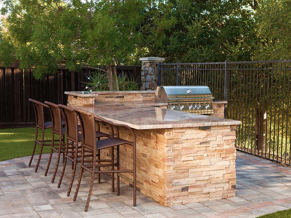 Outdoor BBQ, grilling station
