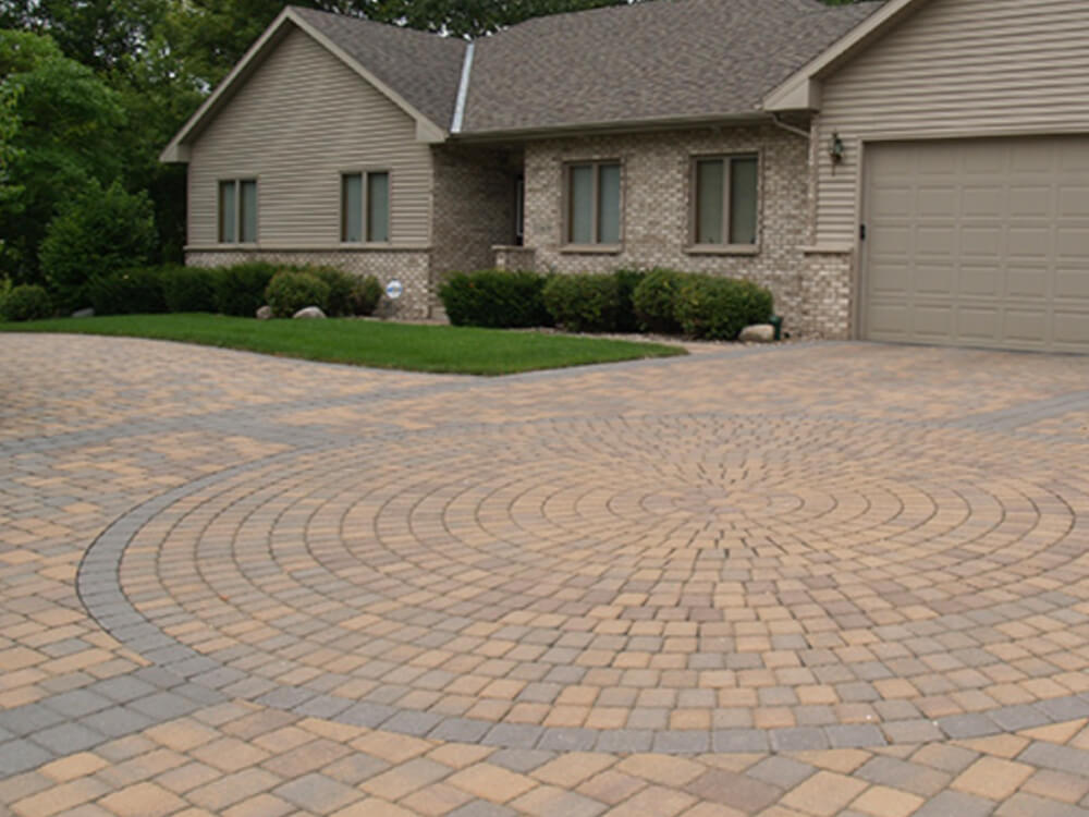 Paver stone driveway with pattern in Denver, Colorado
