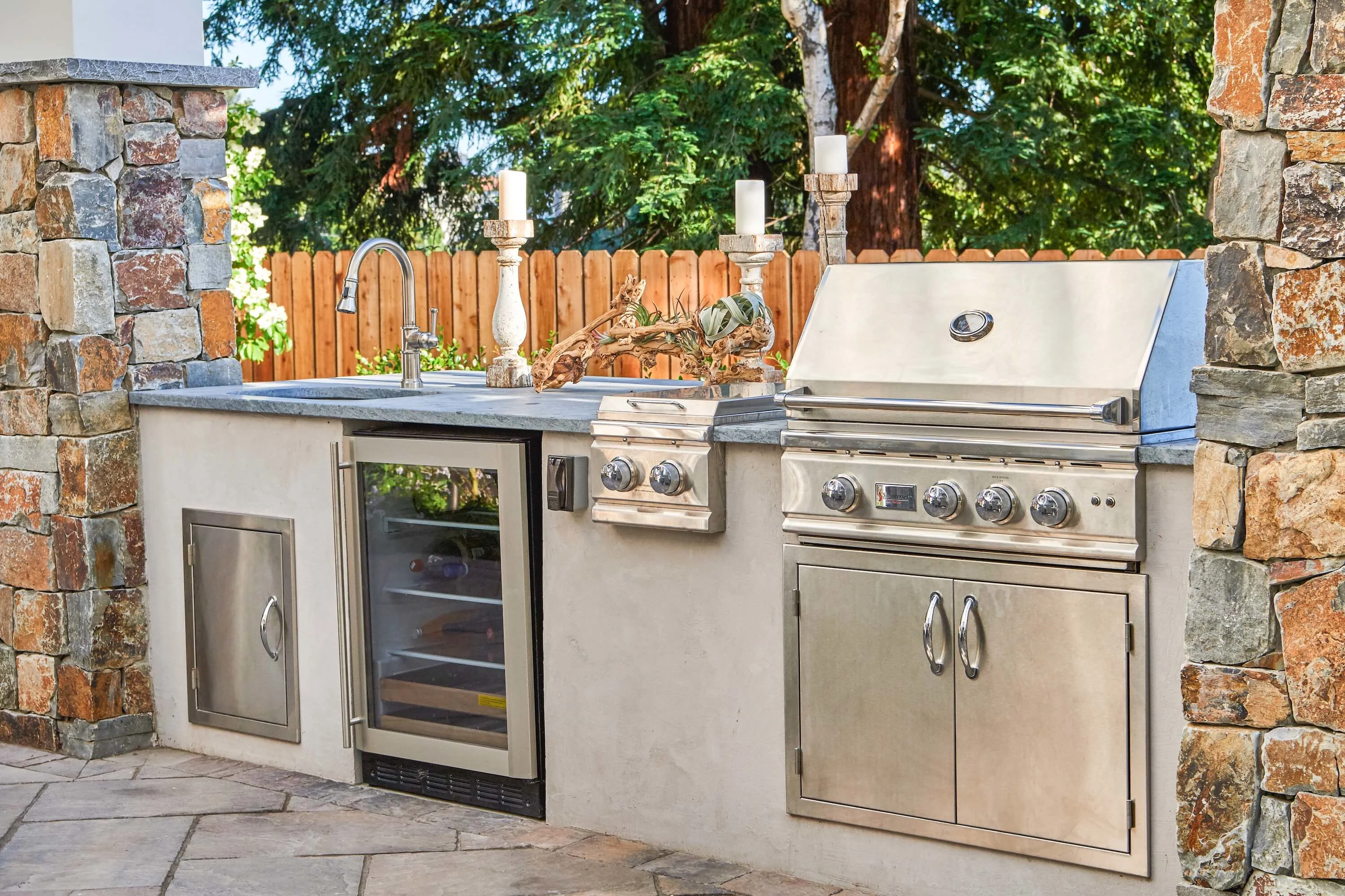 Gardner North Bay Backyard Outdoor Kitchen Grilling Station 