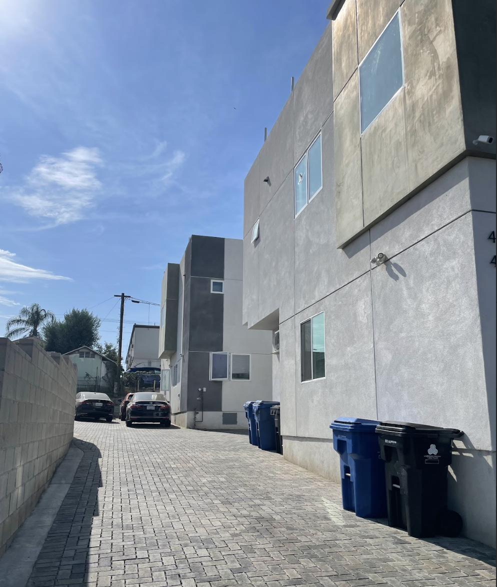 416 N La Fayette Park Pl