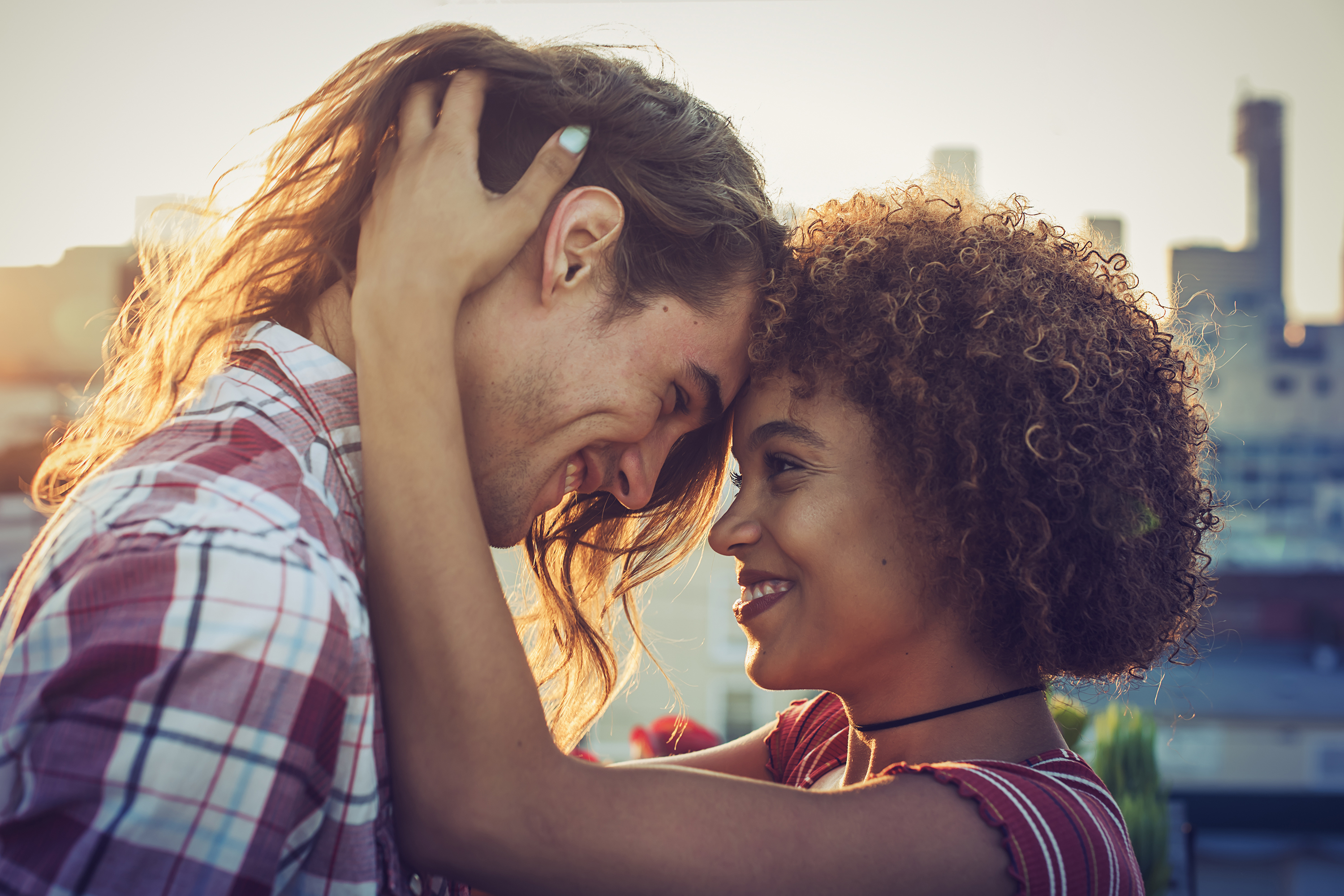 18 Signs You're Falling in Love with Someone, According to Science