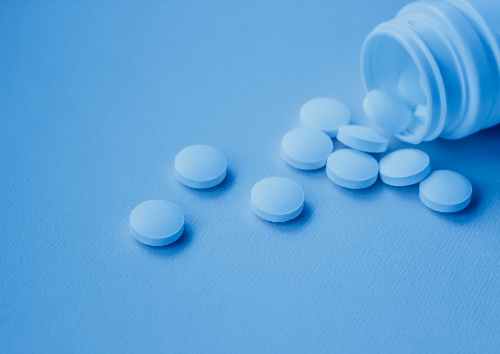 Витамины синие таблетки