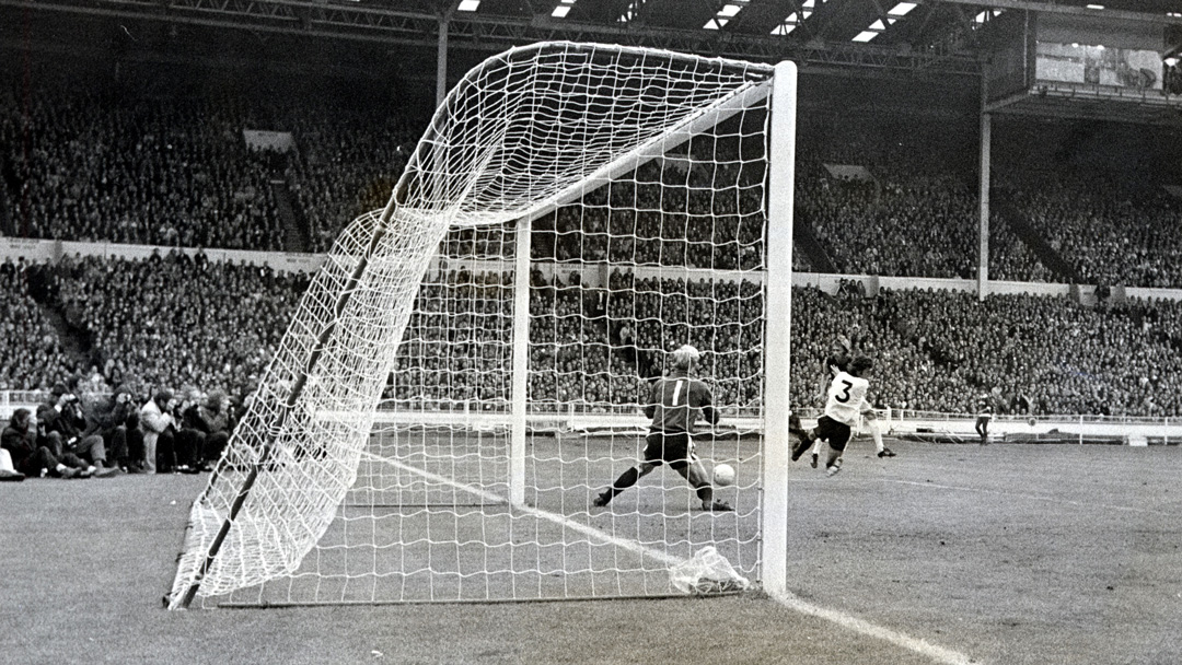 1975 - West Ham United 2-0 Fulham - West Ham United FC